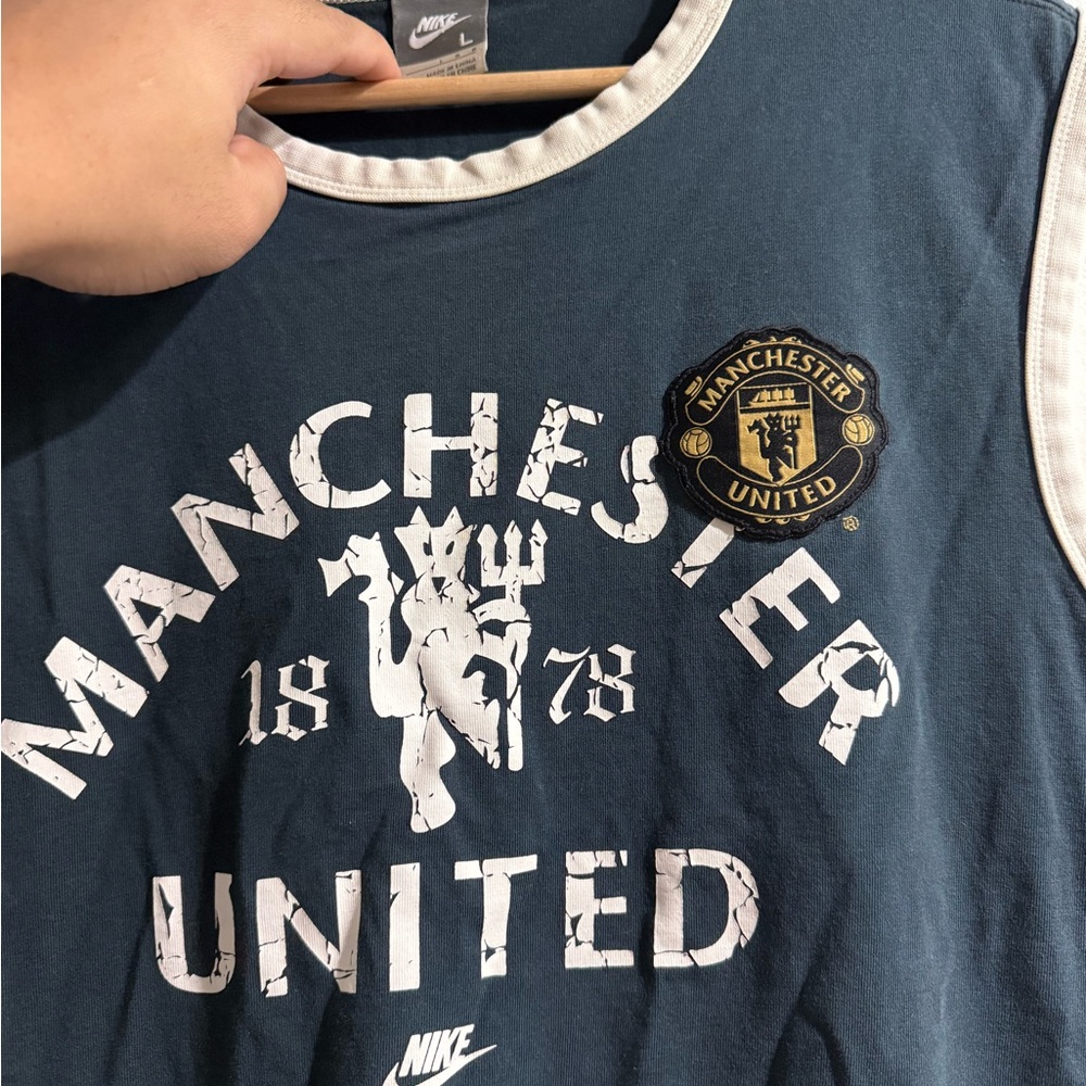 Vintage Nike Manchester United Sleeveless Shirt - Picture 2 of 3